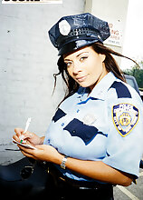 Linsey Dawn McKenzie: British Cops Have The Biggest Boobs