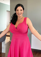 Joana Gets Her Bliss On