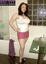 Angela around town in Sydney, Australia and at home Big Tits Models