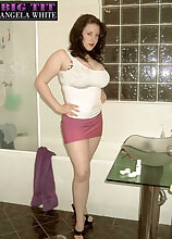 Angela around town in Sydney, Australia and at home Big Tits Models
