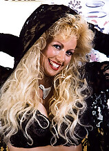 Bunny Glamazon: Think You Can Take Her? Big Tits Models