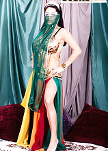 Belly Dancer Ariana Big Tits Models