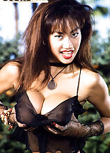 Mimi Miyagi At Poolside Big Tits Models