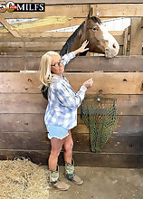 BONUS PHOTOS: Down on the farm with Maddie Cross Big Tits Models