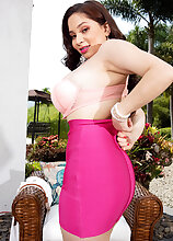 Kim Velez Braces For Big Tit Fun In The Country Big Tits Models