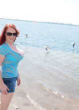 Beach Boobs Big Tits Models