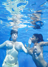 Tits Underwater Big Tits Models