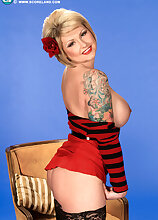 MILF & Cream Big Tits Models